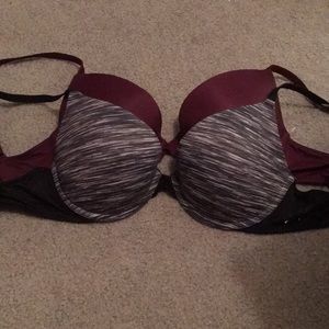 SET OF 2 Victoria’s Secret wear everywhere bra